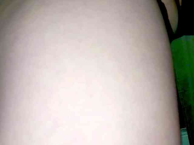 PetiteIvoryqueens webcam