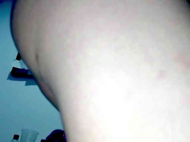 PetiteIvoryqueens webcam