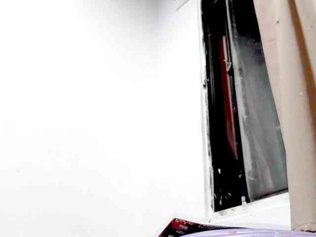 PetiteIvoryqueens webcam