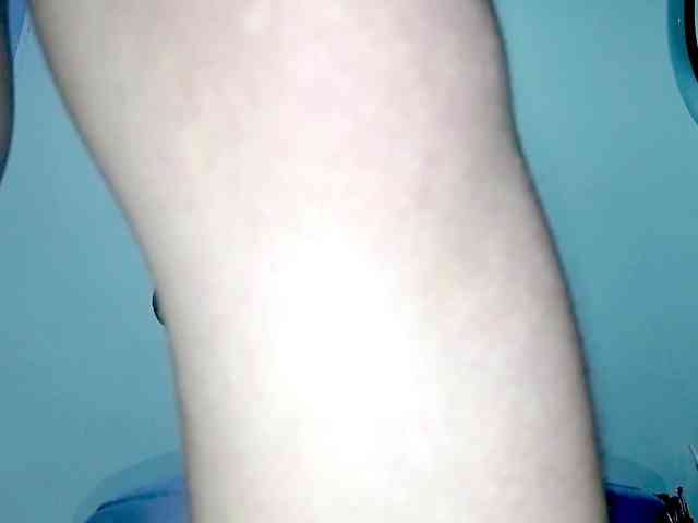 PetiteIvoryqueens webcam