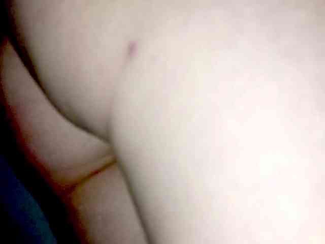 PetiteIvoryqueens webcam