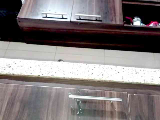 PetiteIvoryqueens webcam