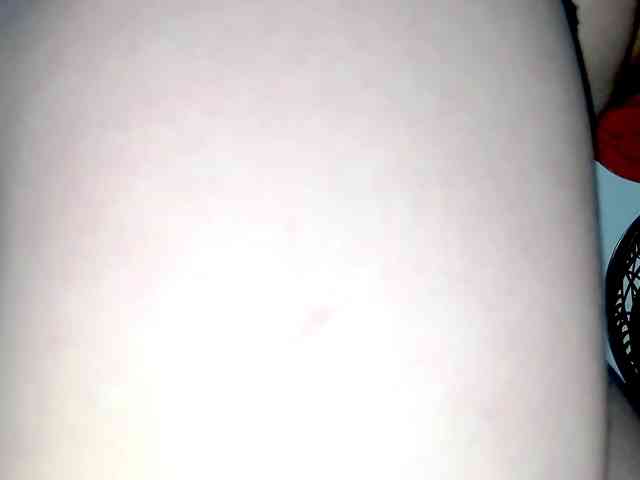 PetiteIvoryqueens webcam