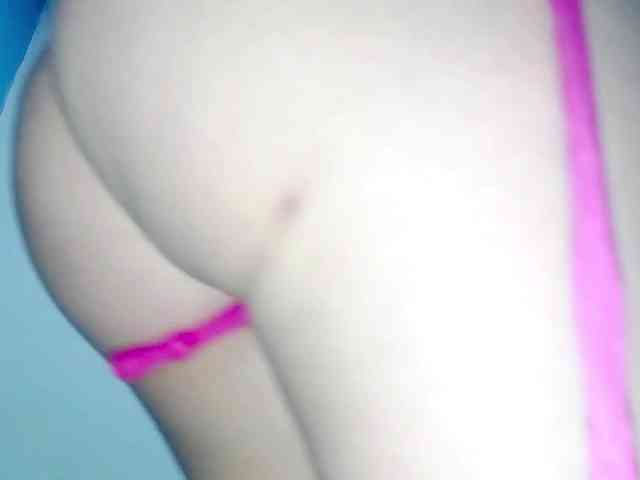 PetiteIvoryqueens webcam