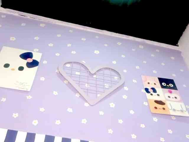 PetiteIvoryqueens webcam