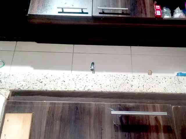 PetiteIvoryqueens webcam