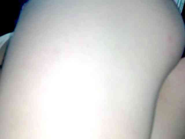 PetiteIvoryqueens webcam