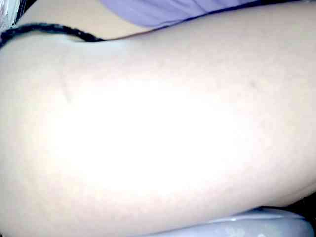 PetiteIvoryqueens webcam