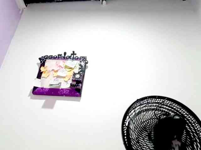 PetiteIvoryqueens webcam