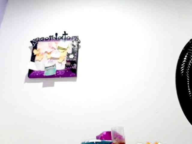 PetiteIvoryqueens webcam