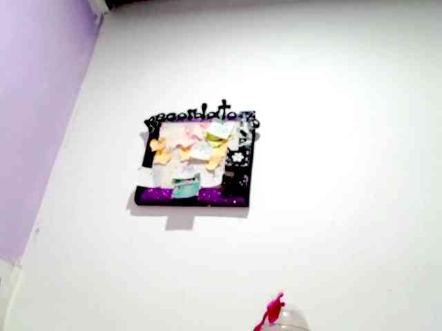 PetiteIvoryqueens webcam