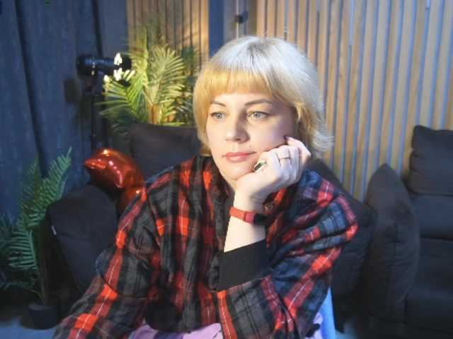 AmaraNights's BongaCams show and profile