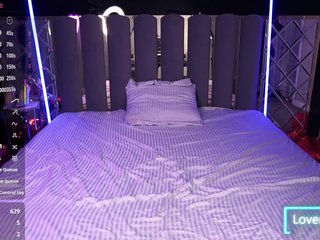 AmiraChase Porn Show