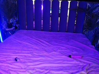 AmiraChase Porn Show