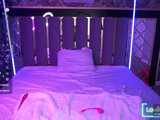 AmiraChase's BongaCams show and profile