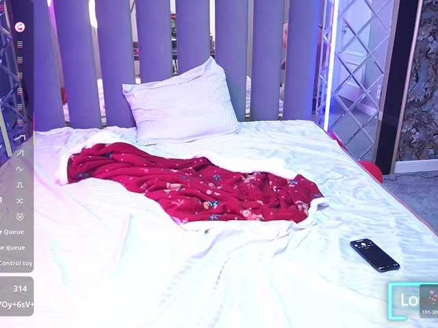 AmiraChase's BongaCams show and profile