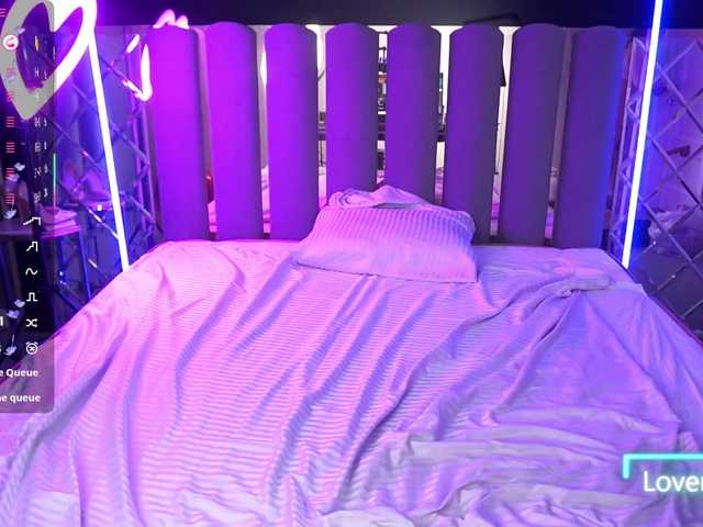 AmiraChase's BongaCams show and profile