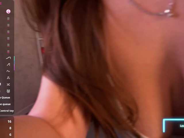 AmiraChase's BongaCams show and profile