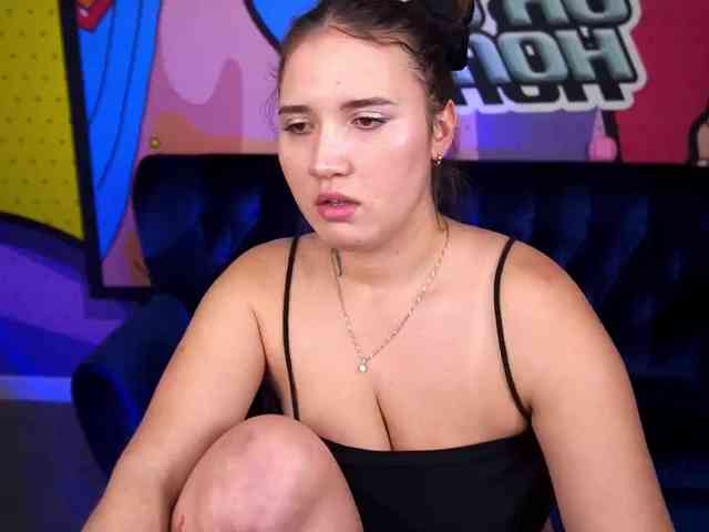 AmiraChase bongacams