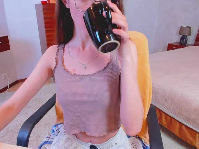 AnalisaMilford's BongaCams show and profile