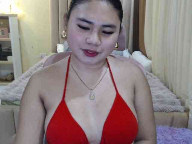 Urasianladyfox2xx webcam
