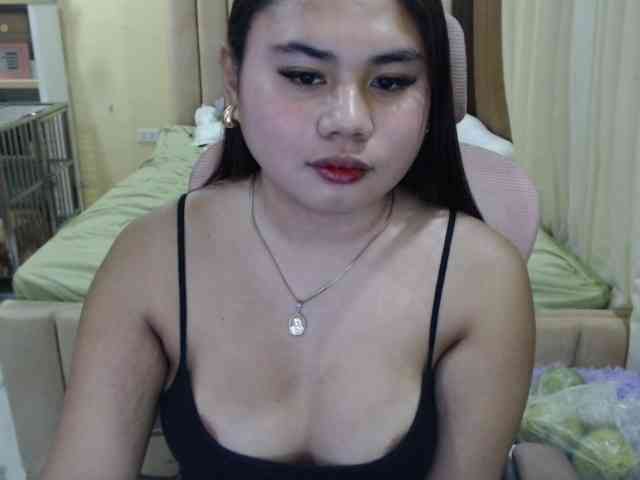 Urasianladyfox2xx webcam