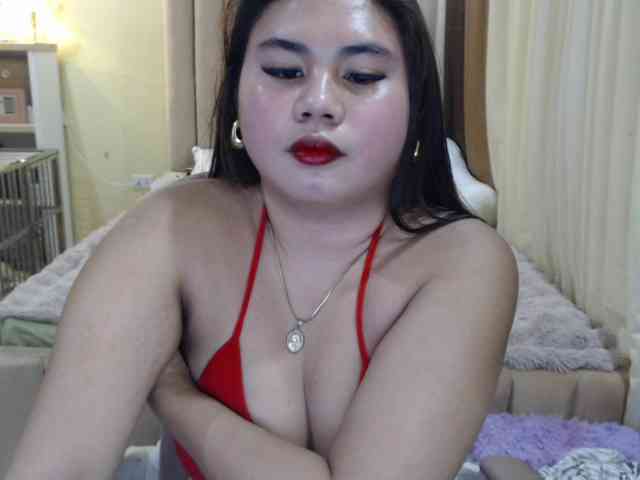 Urasianladyfox2xx webcam