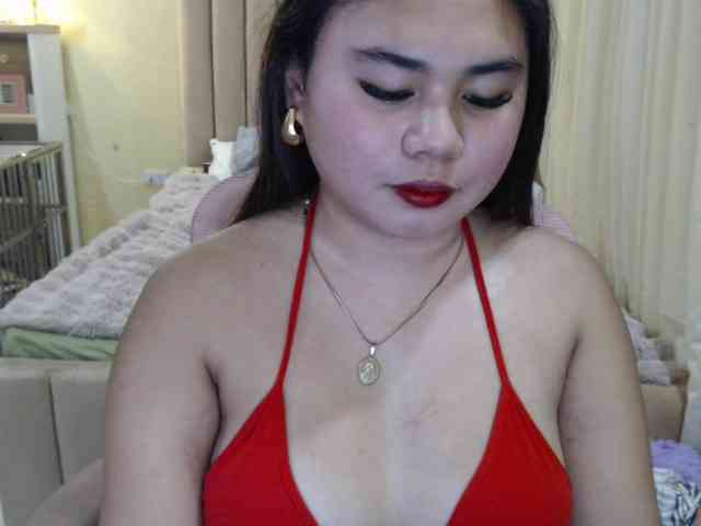 Urasianladyfox2xx webcam
