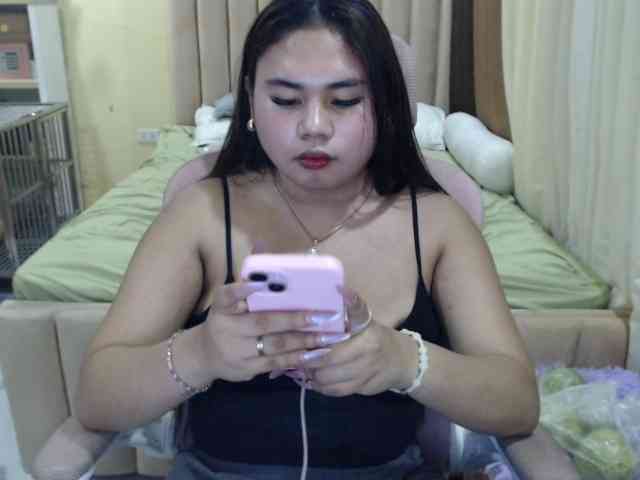 Urasianladyfox2xx webcam