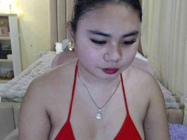 Urasianladyfox2xx webcam