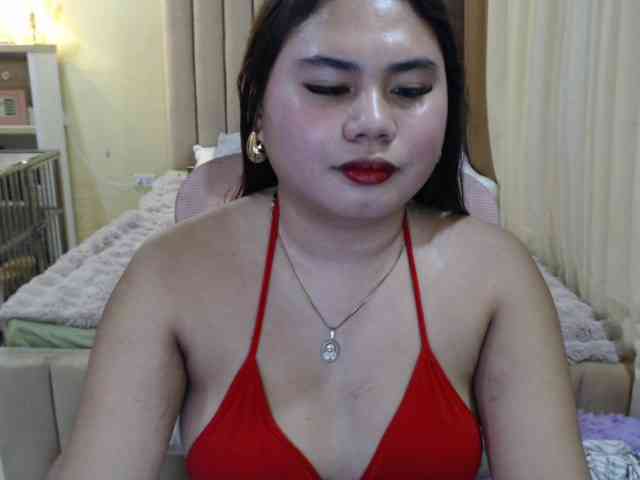 Urasianladyfox2xx webcam