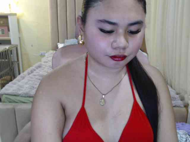 Urasianladyfox2xx webcam