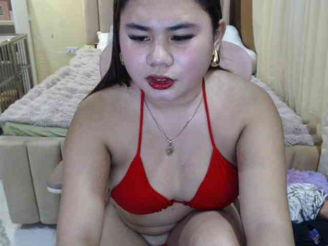 Urasianladyfox2xx webcam