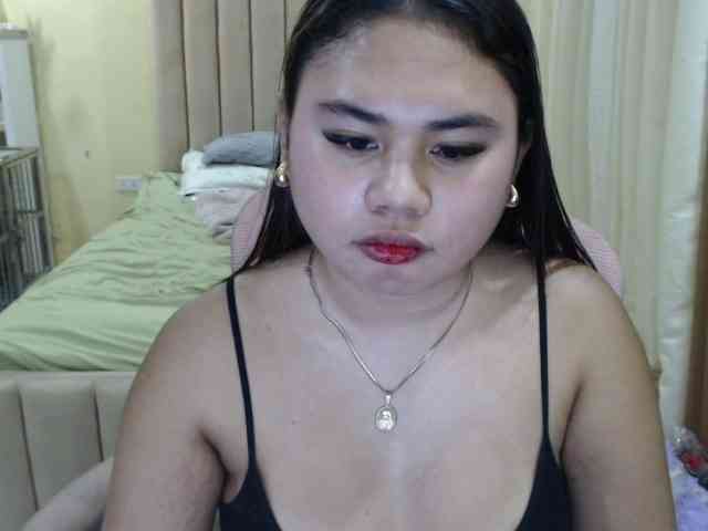 Urasianladyfox2xx webcam