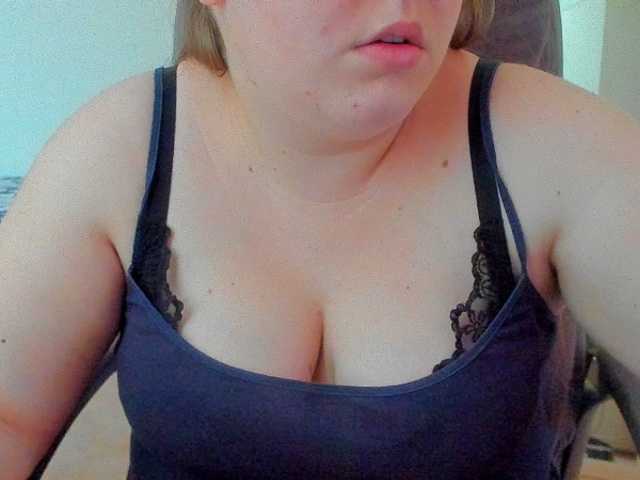 Leilia from BongaCams