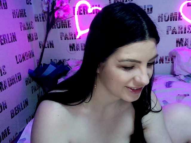 Byahootgyrl's BongaCams show and profile