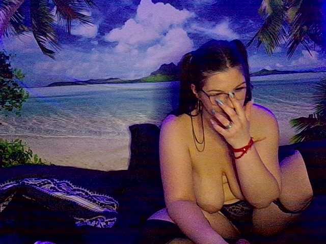 Byahot webcam bongacams model stream image