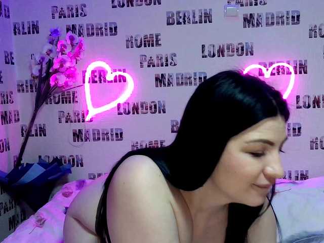 Byahootgyrl's BongaCams show and profile