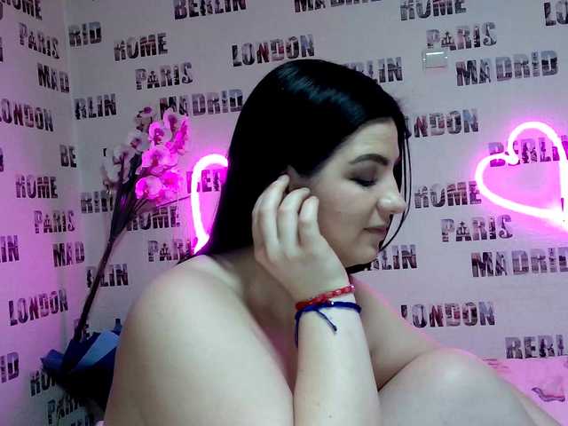 Byahootgyrl's BongaCams show and profile