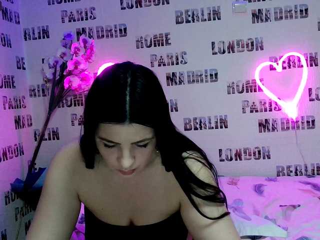 Byahootgyrl's BongaCams show and profile