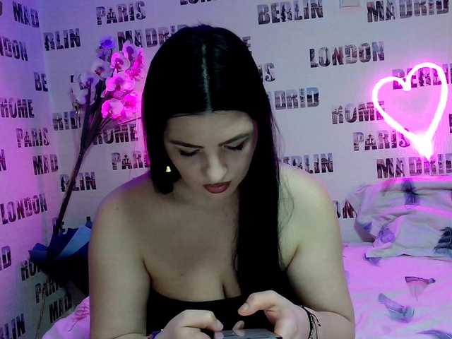 Byahootgyrl's BongaCams show and profile