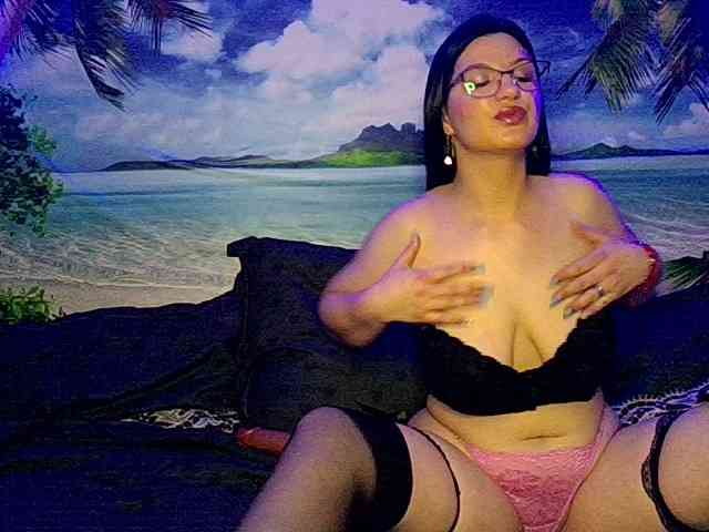 Byahootgyrl Byahootgyrl