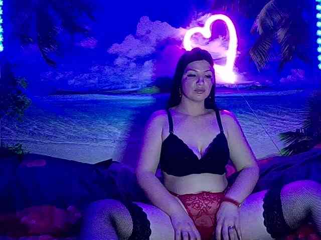 Byahootgyrl Byahootgyrl