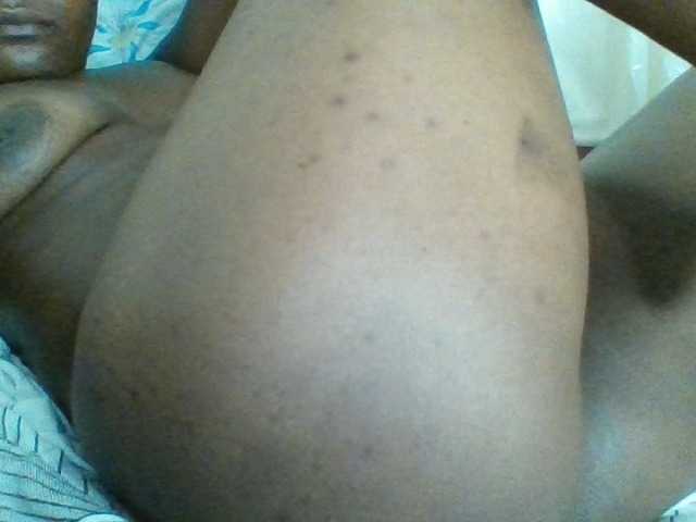 Lolah3's BongaCams show and profile