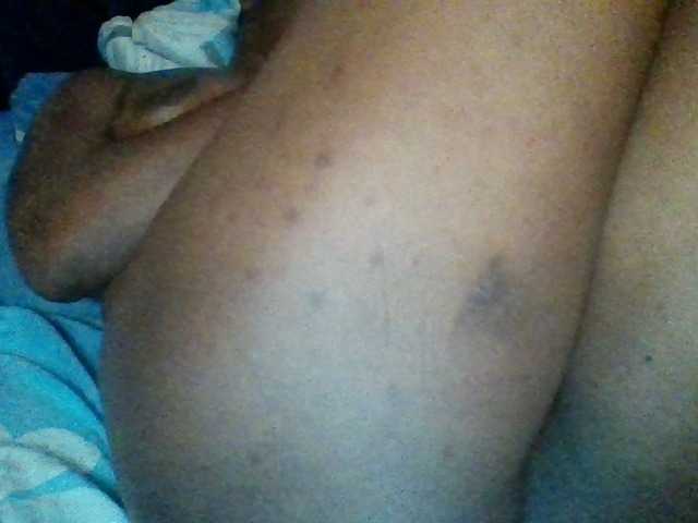 Lolah3's BongaCams show and profile