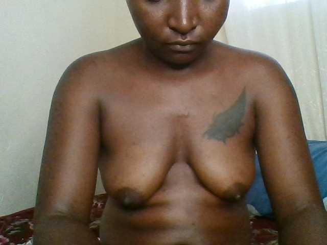 Lolah3's BongaCams show and profile