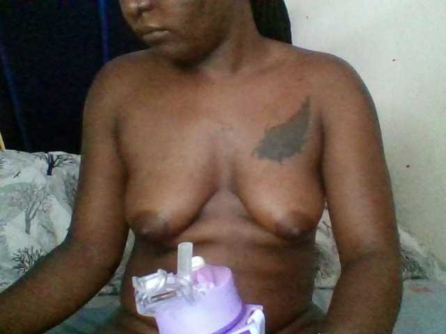 Lolah3 webcam bongacams model stream image