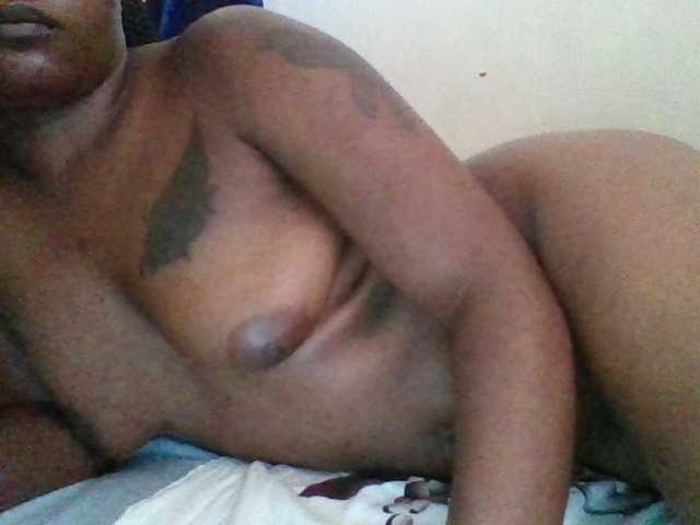 Lolah3's BongaCams show and profile