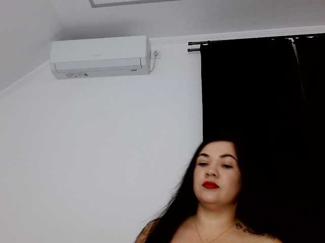 QueenSofia webcam