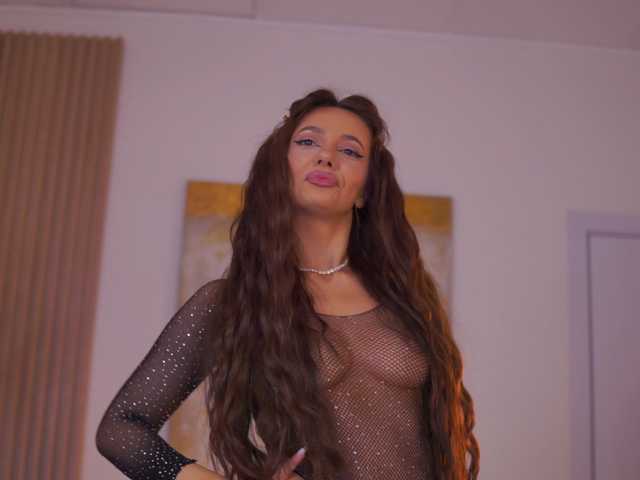 AishaBee's BongaCams show and profile